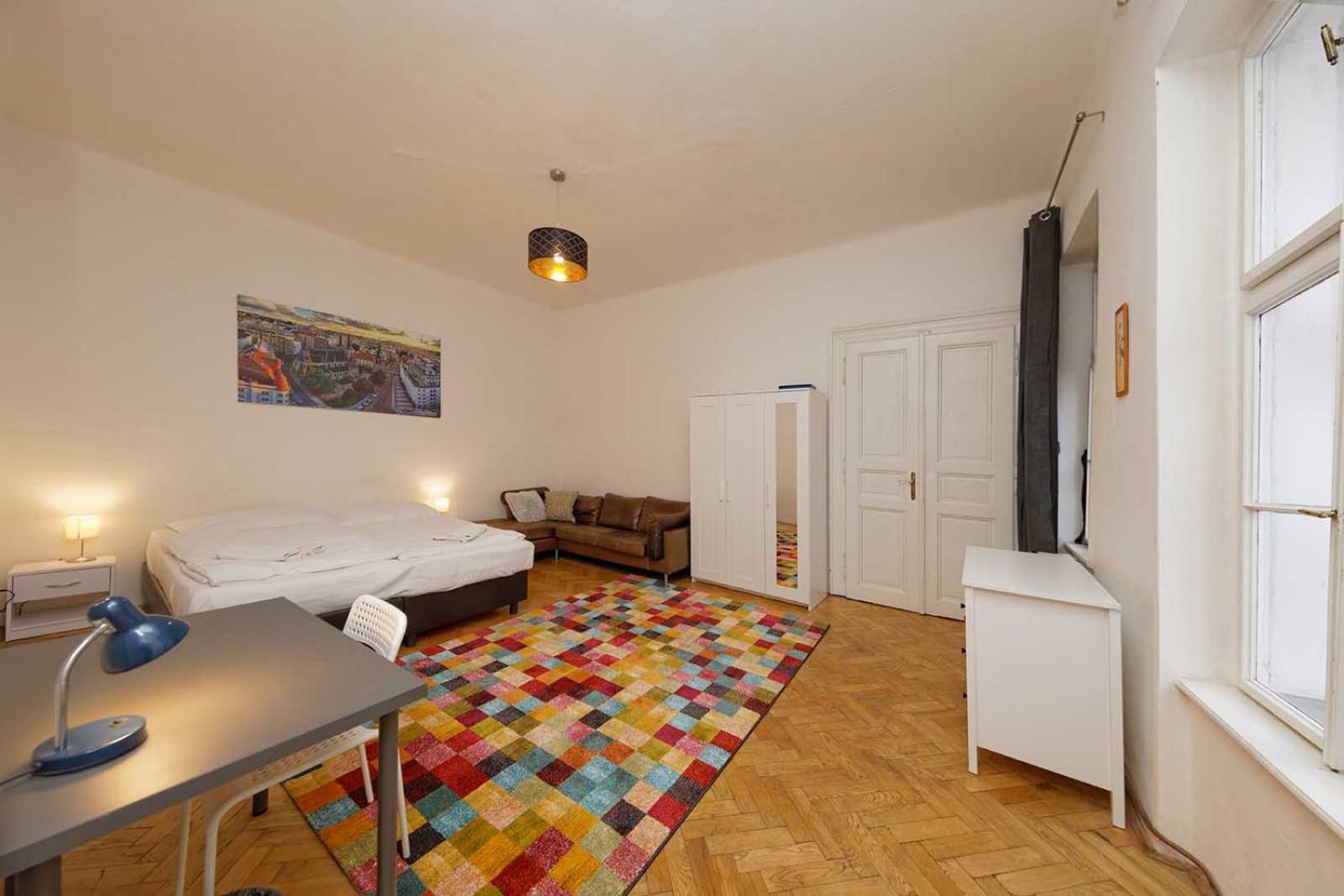 Peter'S Tower Apartments Прага Экстерьер фото